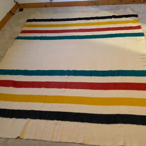 Vintage Hudson Bay 4-point Camp Blanket 100% Wool Made in England Rustic Decor - Picture 6 of 9